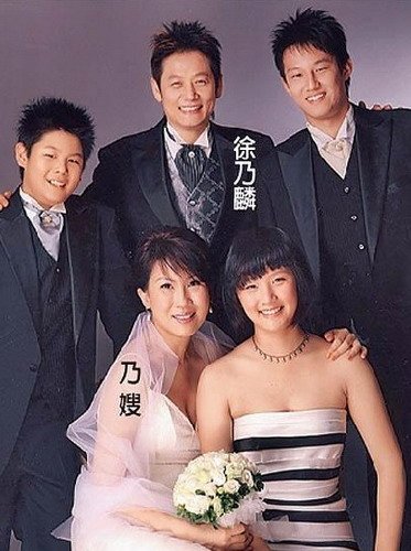 徐乃麟传授谢丽金育儿心经 奔波劳碌只为妻儿