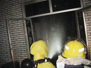 即墨冷库氨气泄漏引发爆炸 一名工人身亡(图)