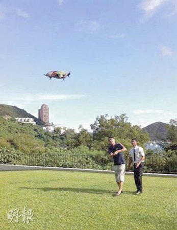 李嘉欣呵斥许晋亨见成效 保持神秘晒老公一人