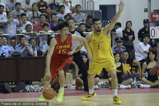 男篮尖刀2+1展欧洲步 中生代锋线群他先上岸?